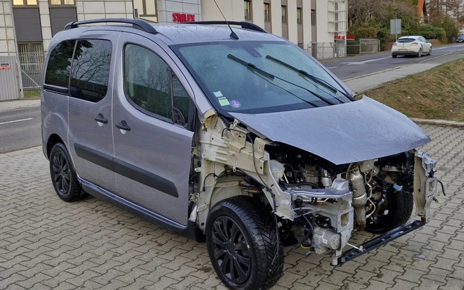 Citroen Berlingo cena 14999 przebieg: 50000, rok produkcji 2017 z Wolin małe 79